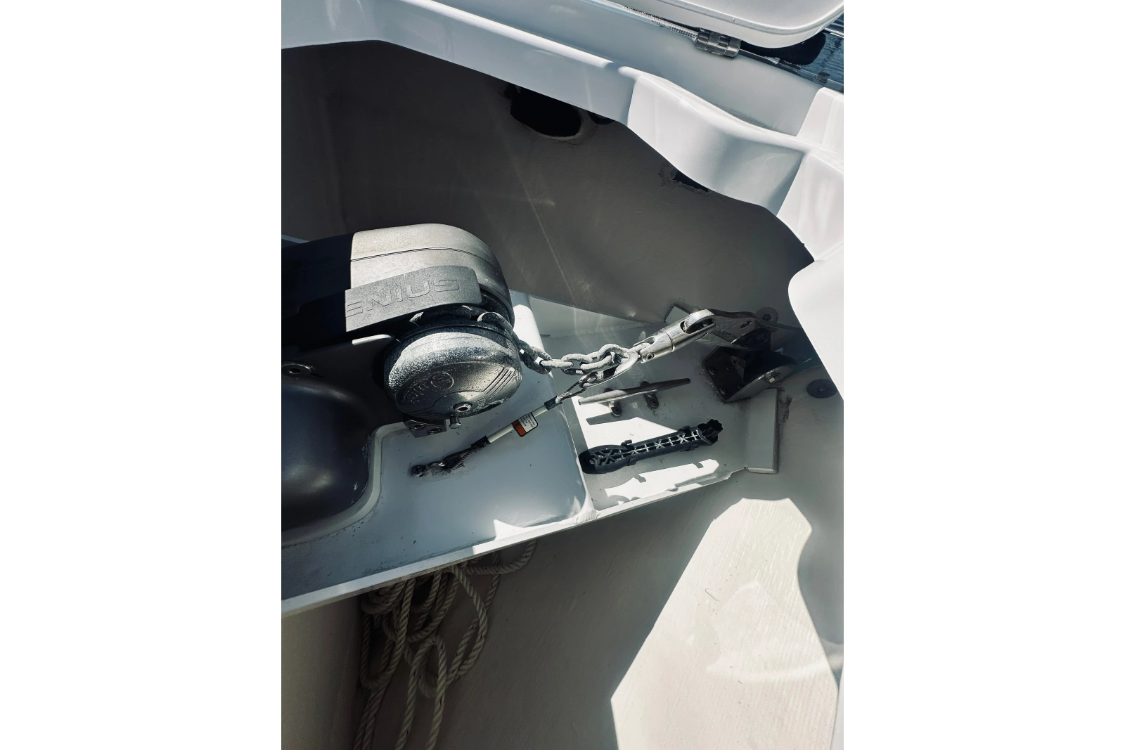 2015 Cruisers Sport Series 328 Bow Rider