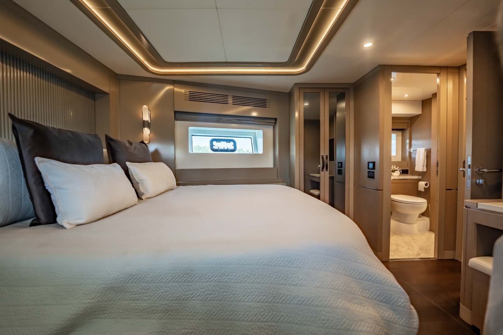 2023 Sirena 68 — IN SITE
