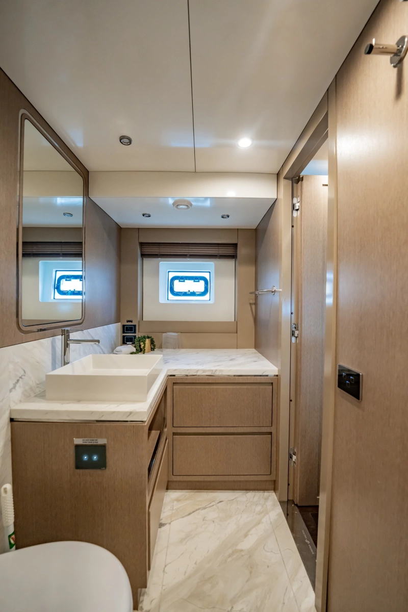 2023 Sirena 68