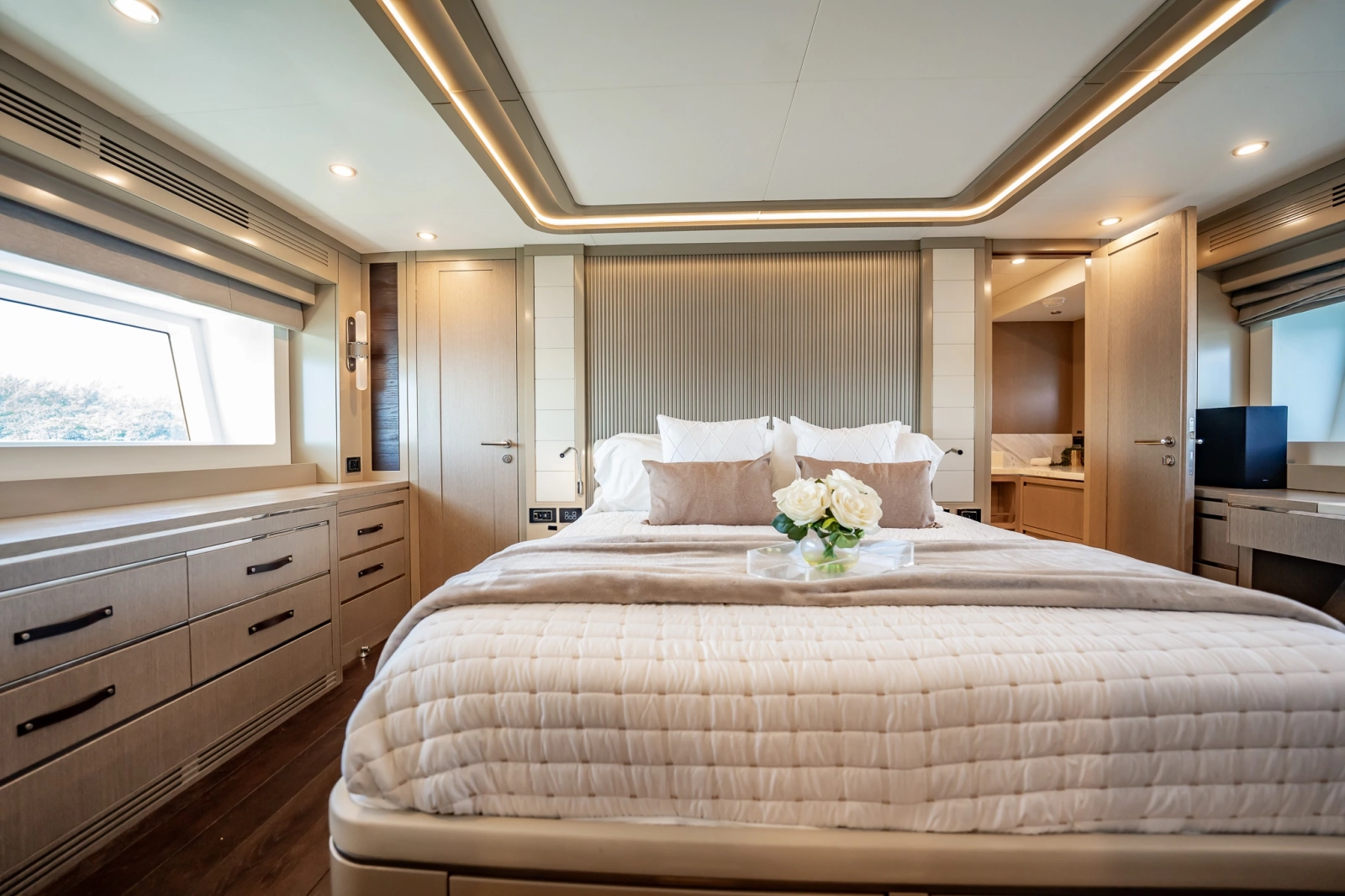 2023 Sirena 68