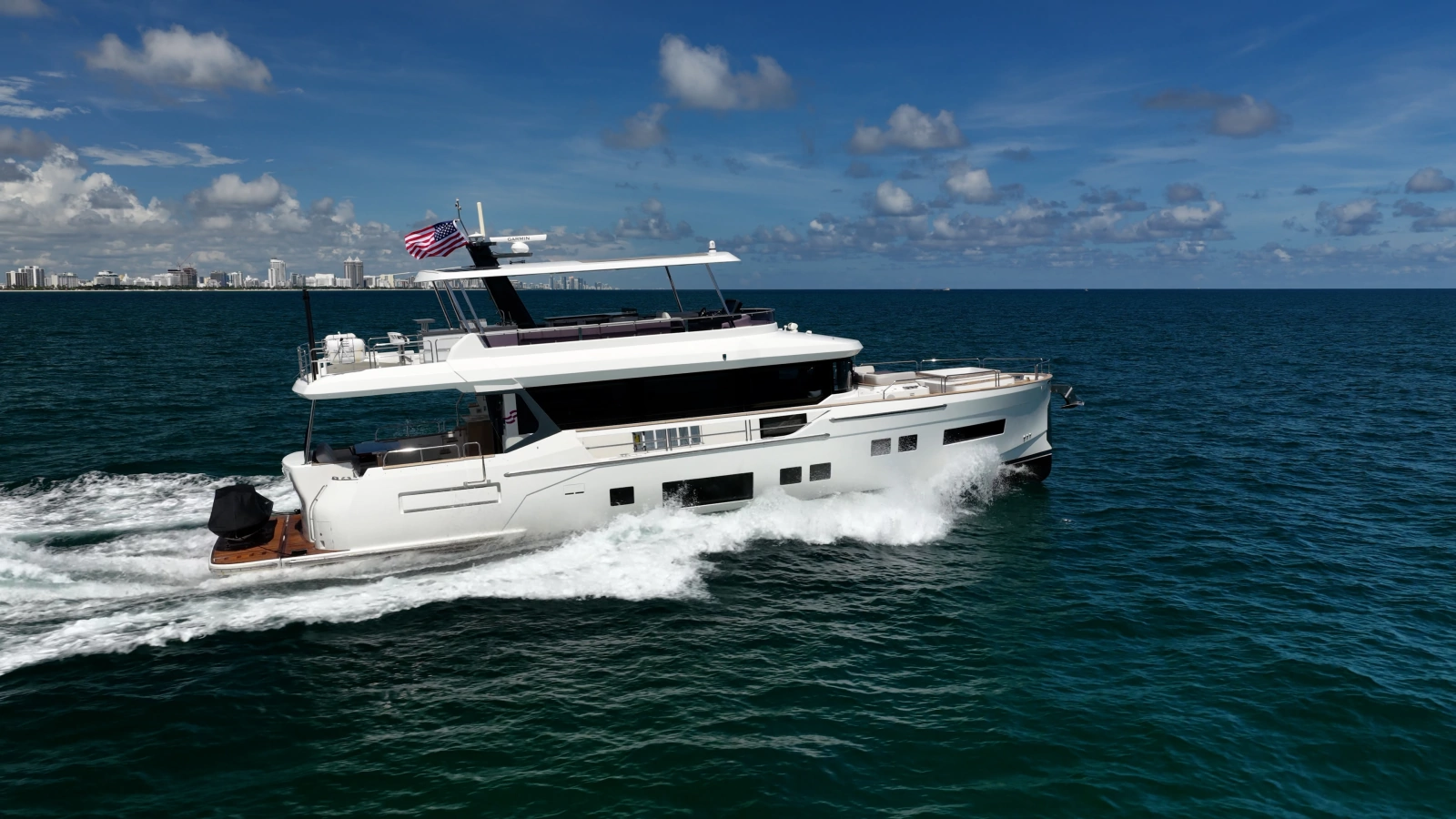 2023 Sirena 68