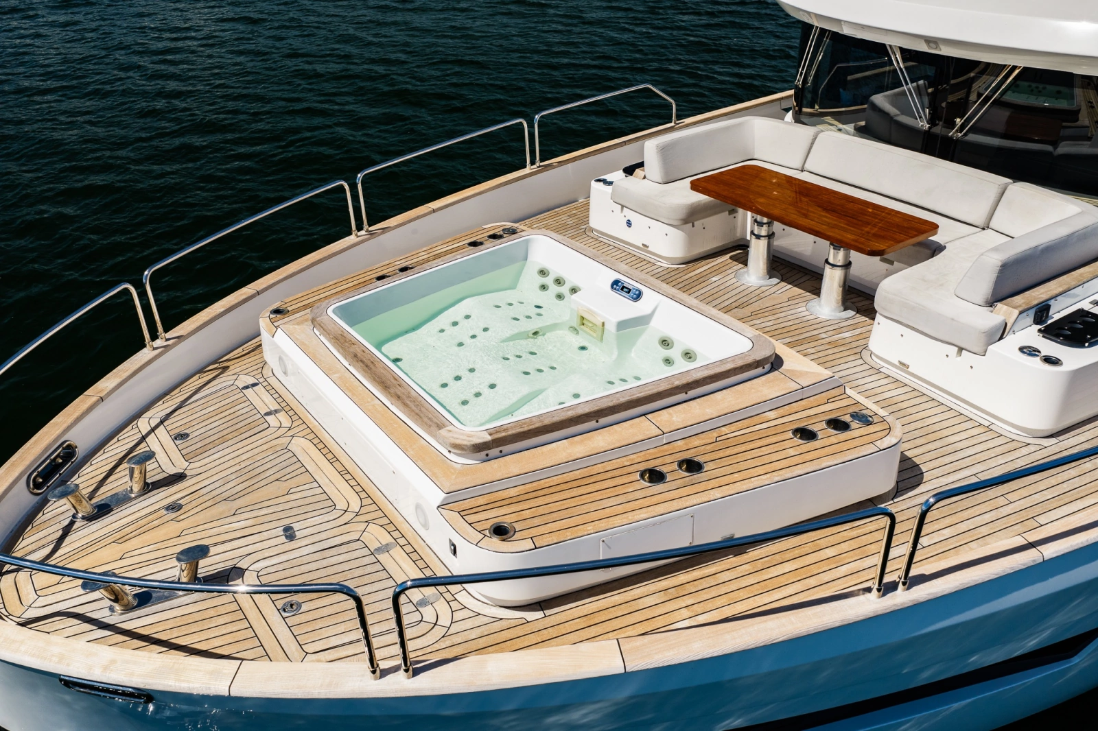 2023 Sirena 68
