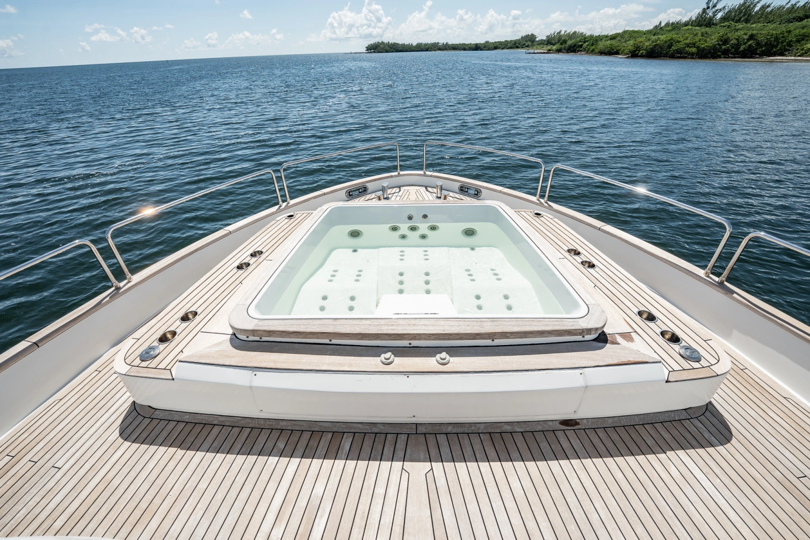 2023 Sirena 68