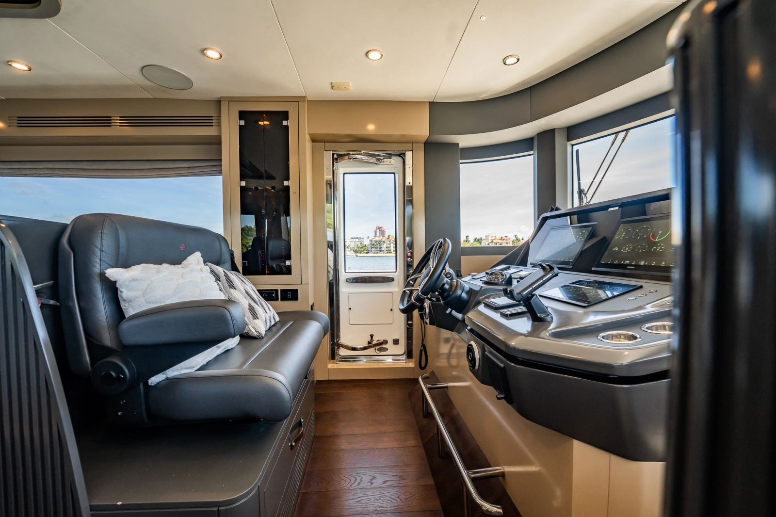 2023 Sirena 68