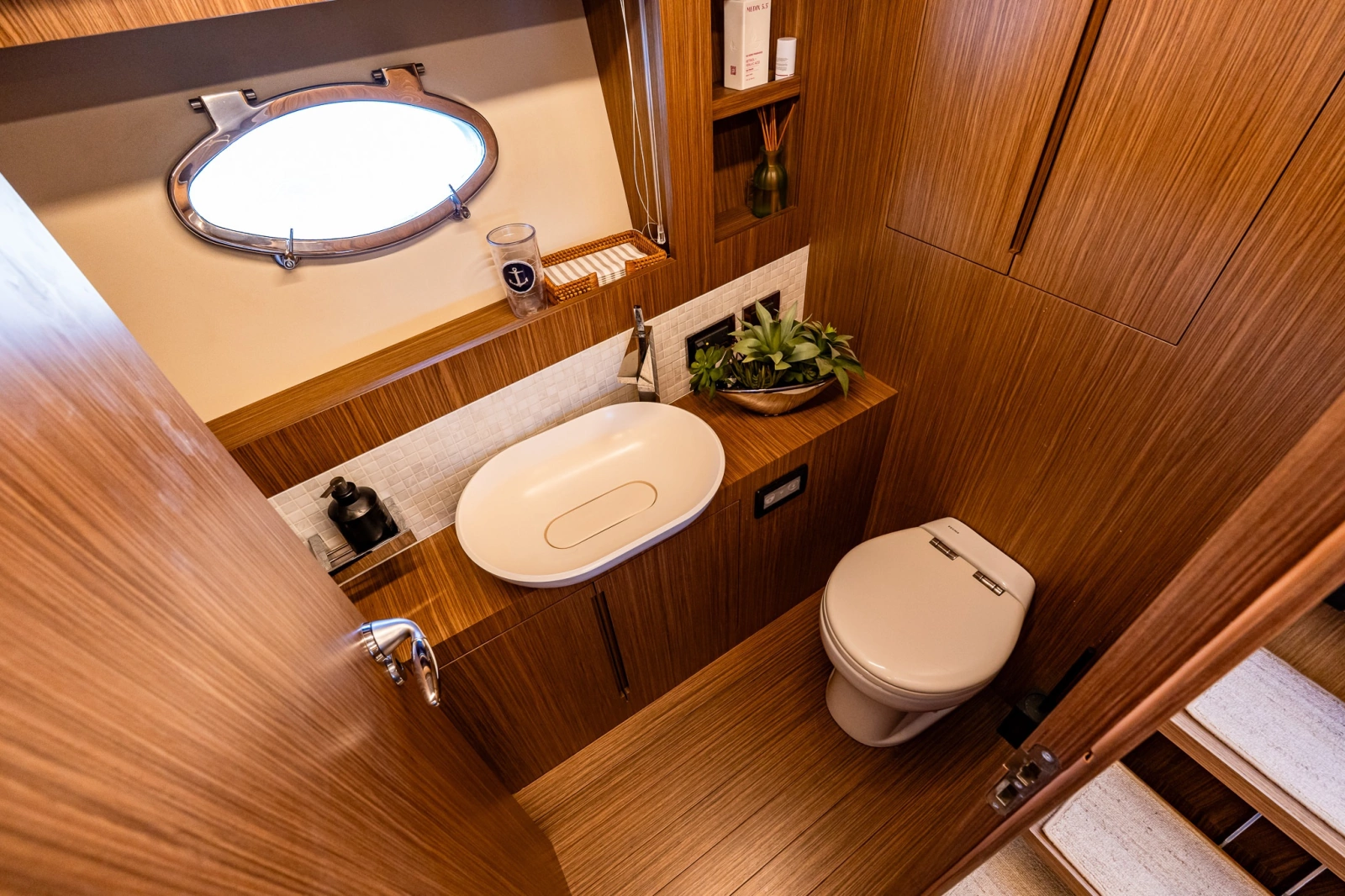 2018 Chris-Craft 44 Commander