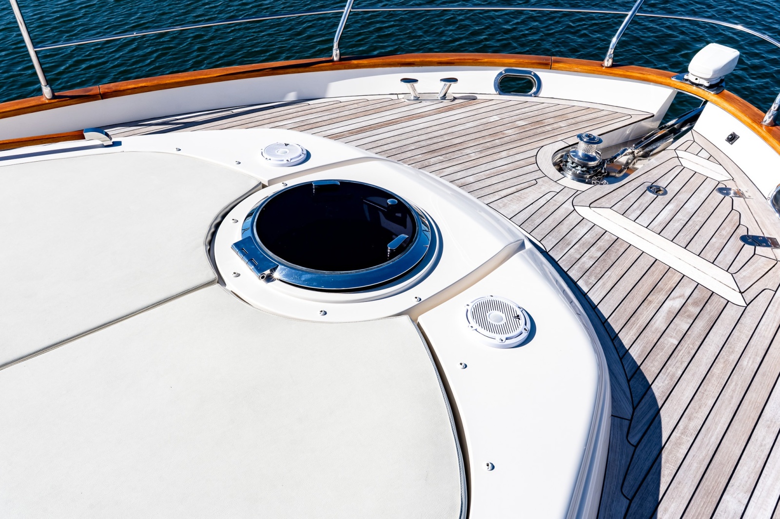 2018 Chris-Craft 44 Commander