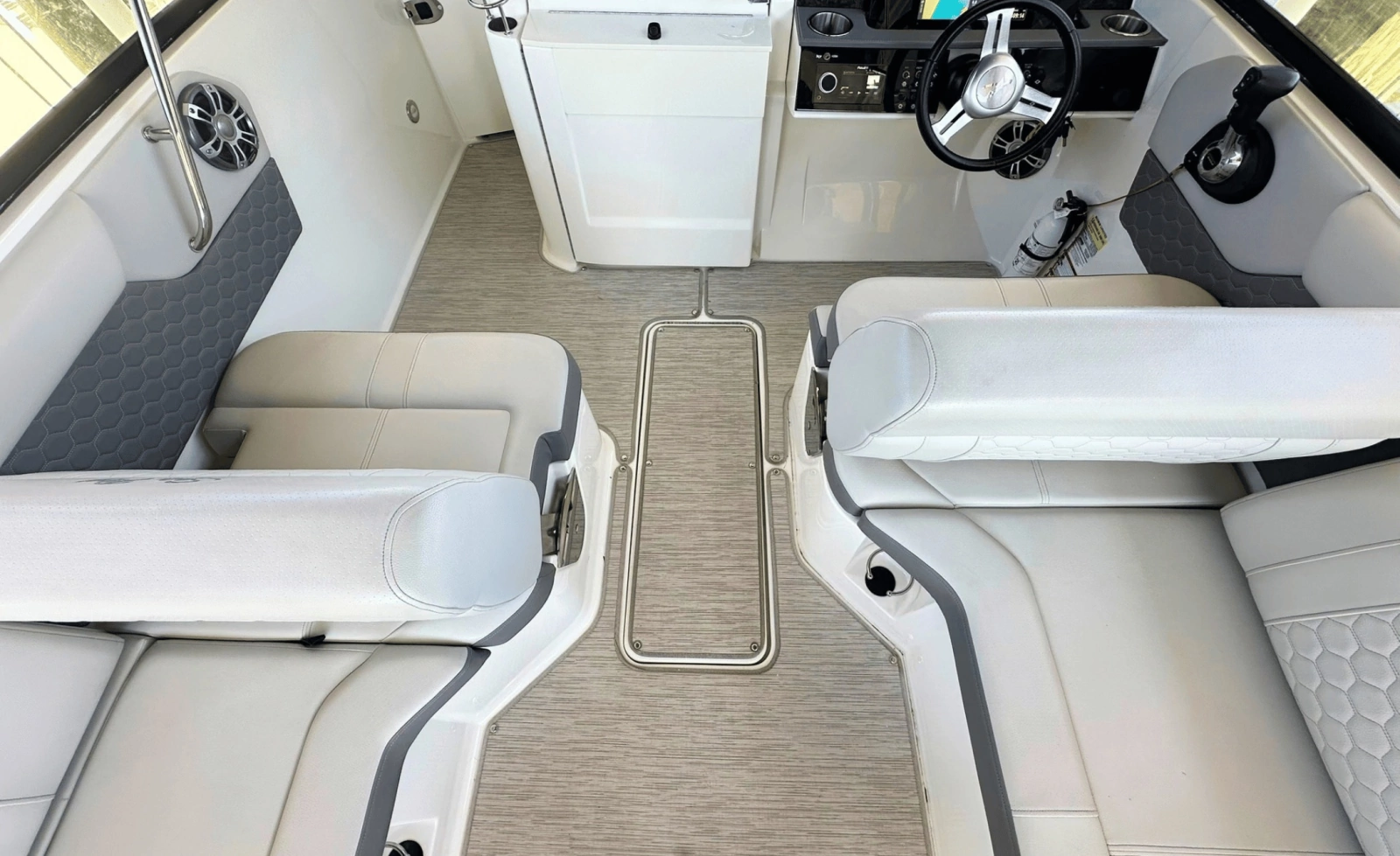 2021 Sea Ray 250SDX