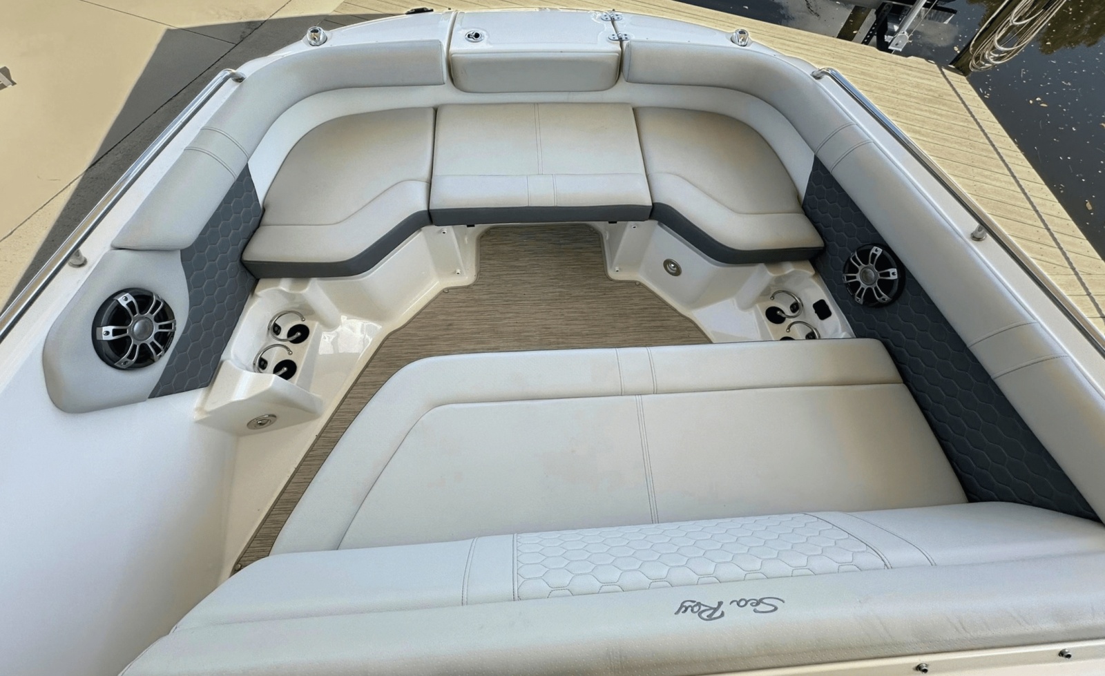 2021 Sea Ray 250SDX