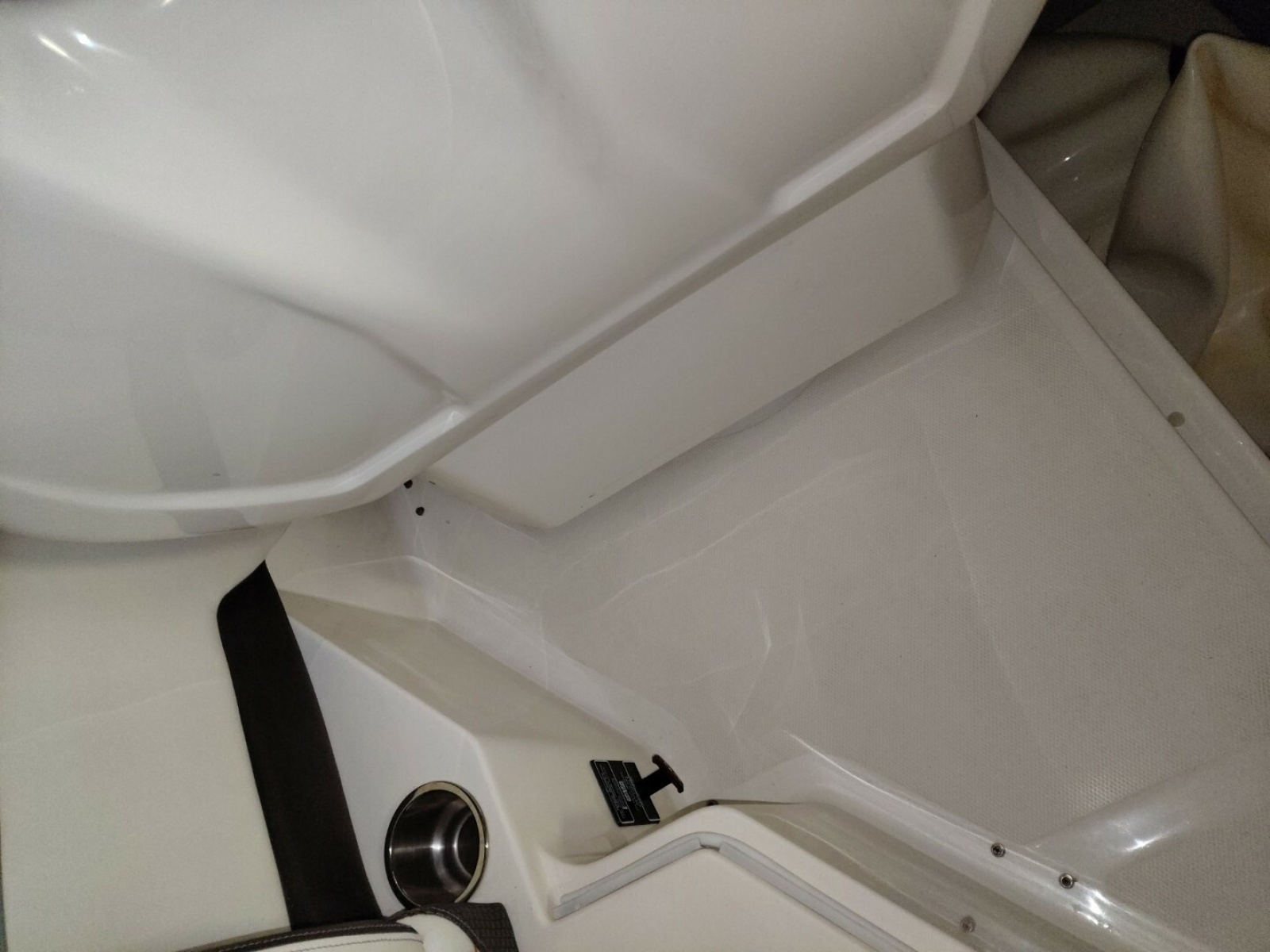 2018 Sea Ray 350SLX