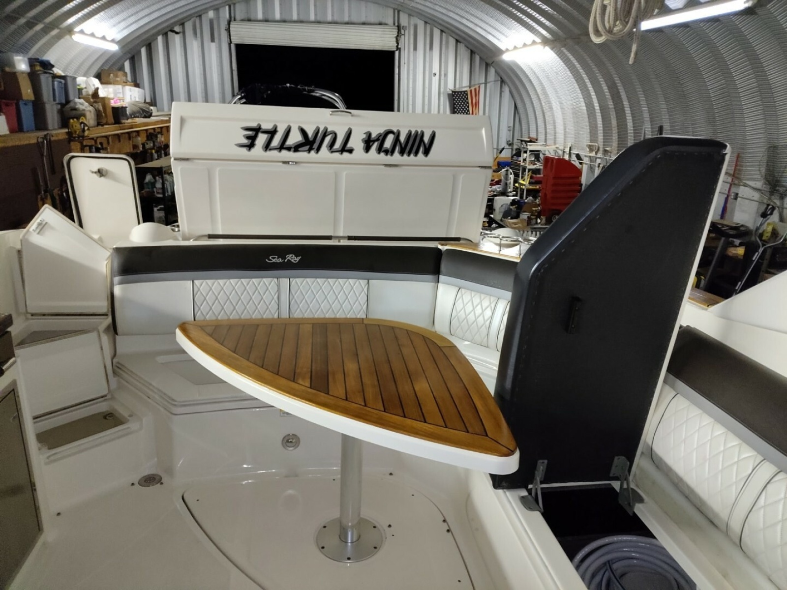 2018 Sea Ray 350SLX