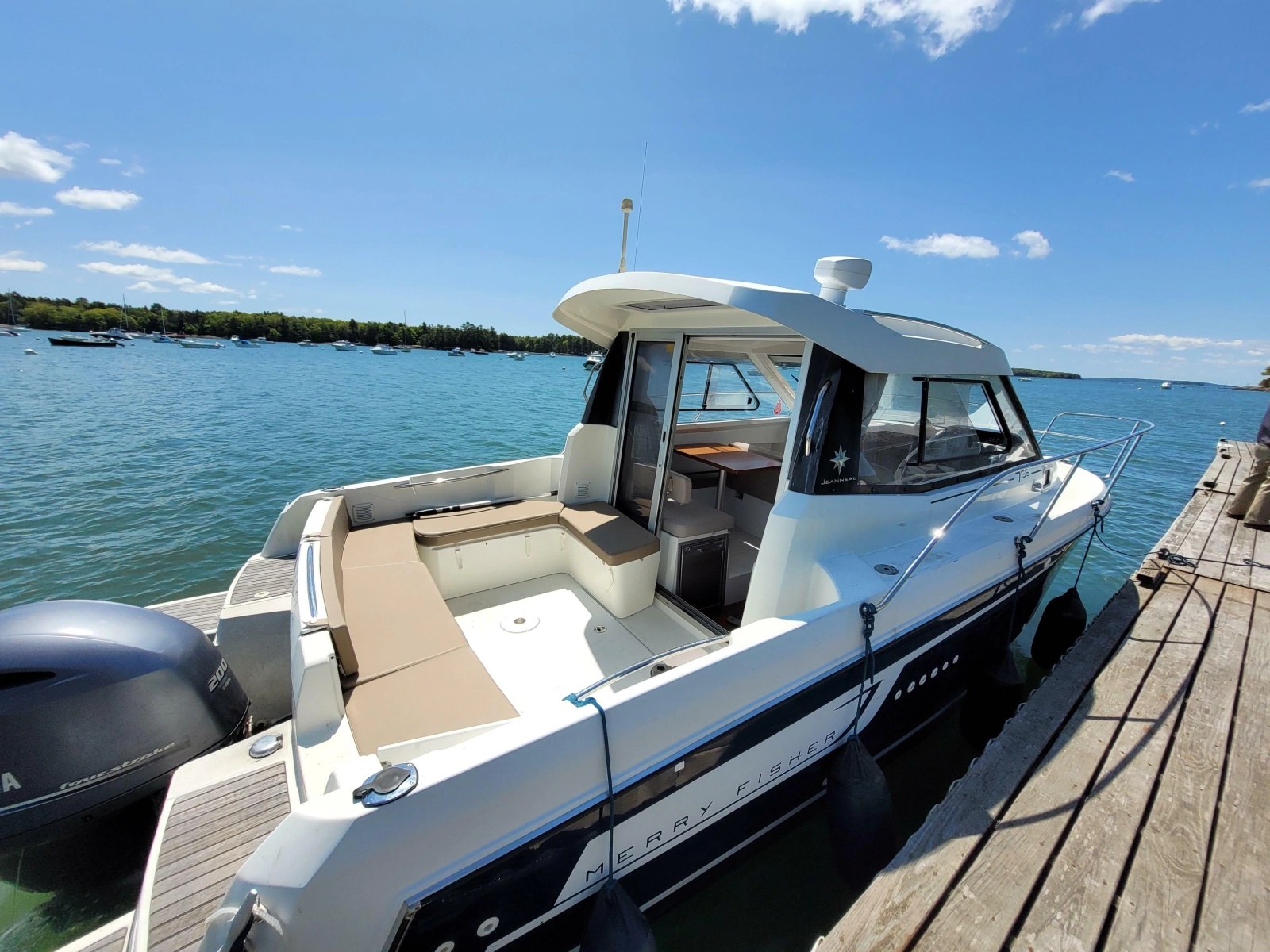 2016 Jeanneau Merry Fisher 755
