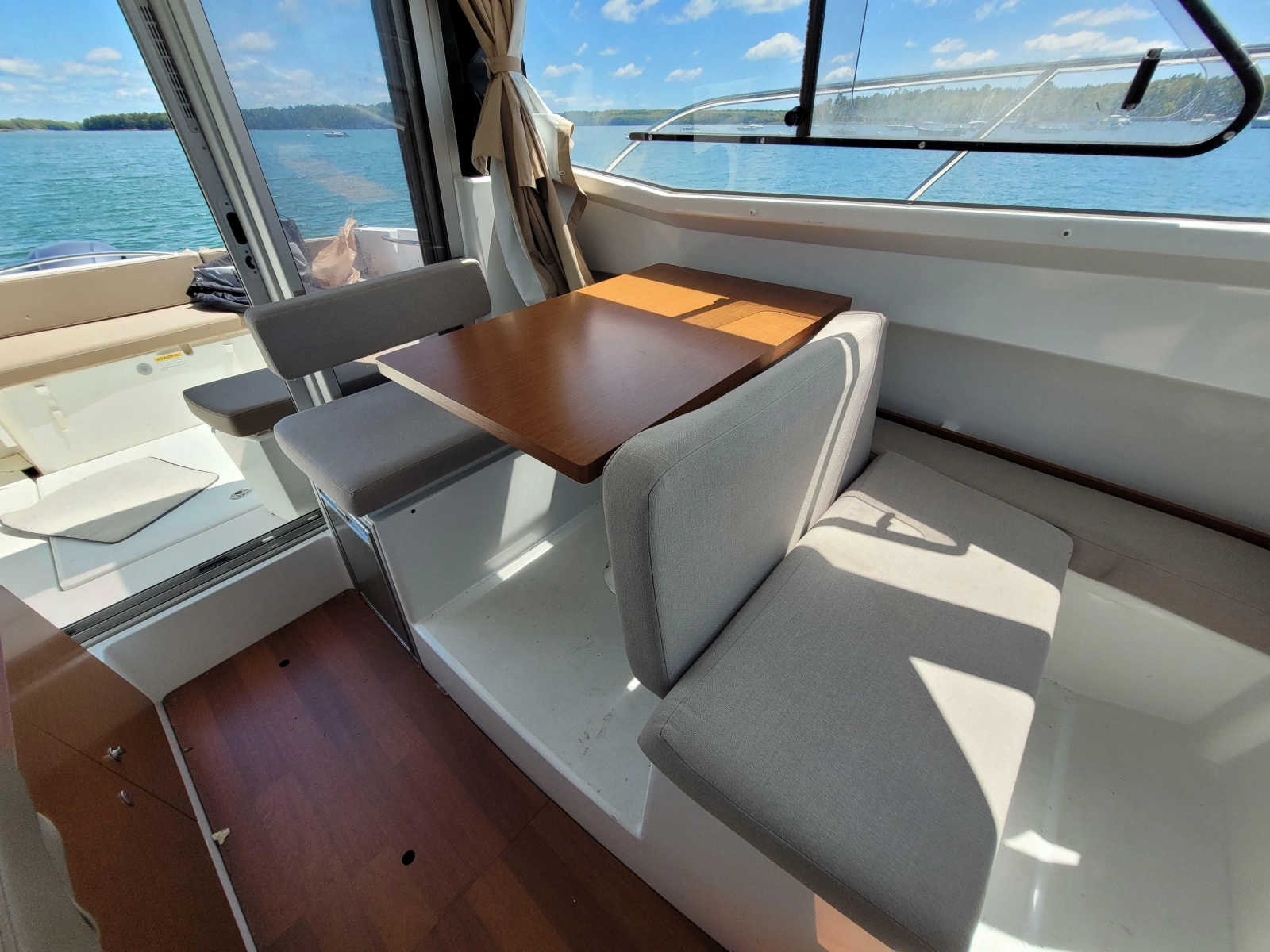 2016 Jeanneau Merry Fisher 755