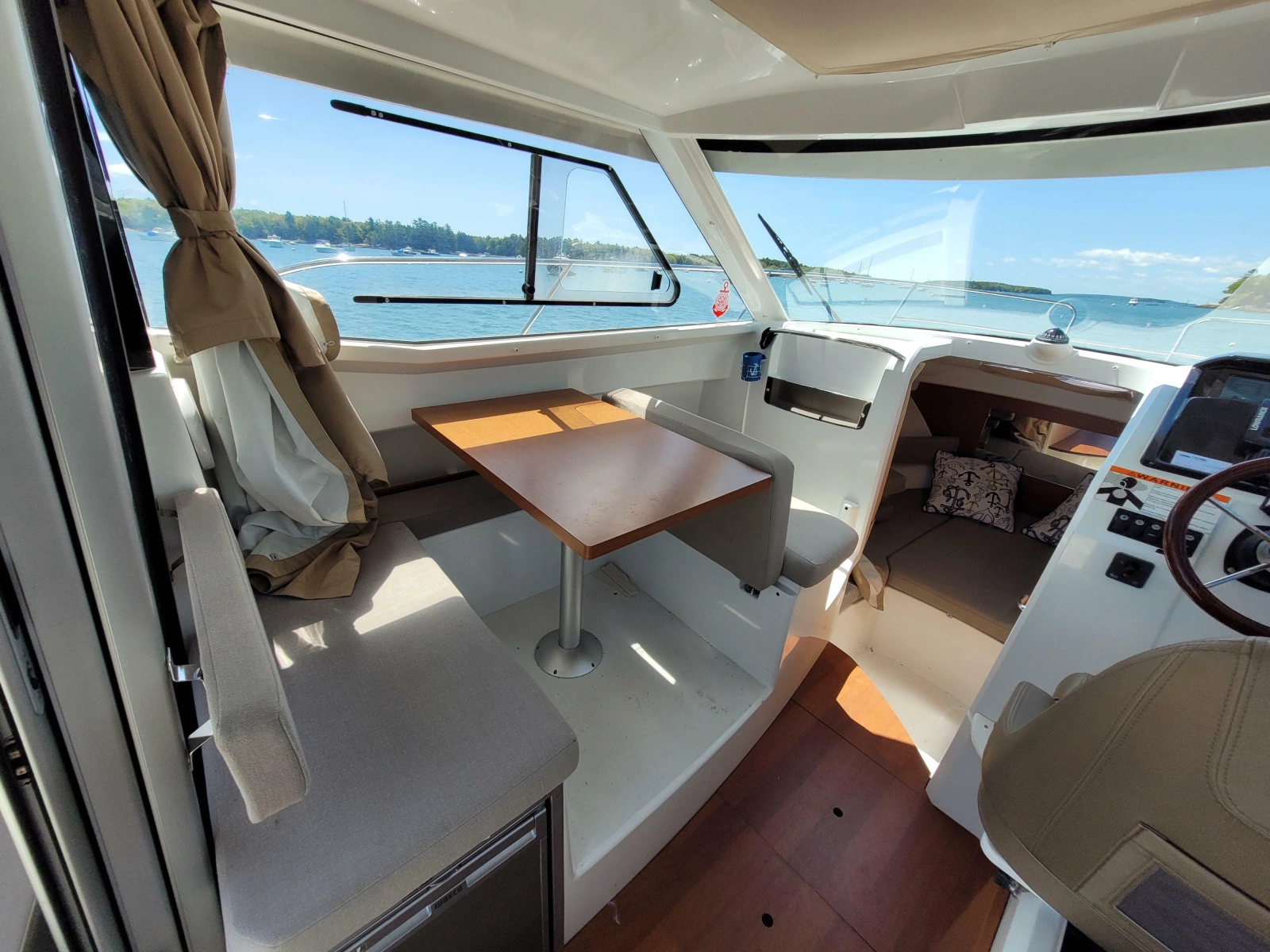 2016 Jeanneau Merry Fisher 755