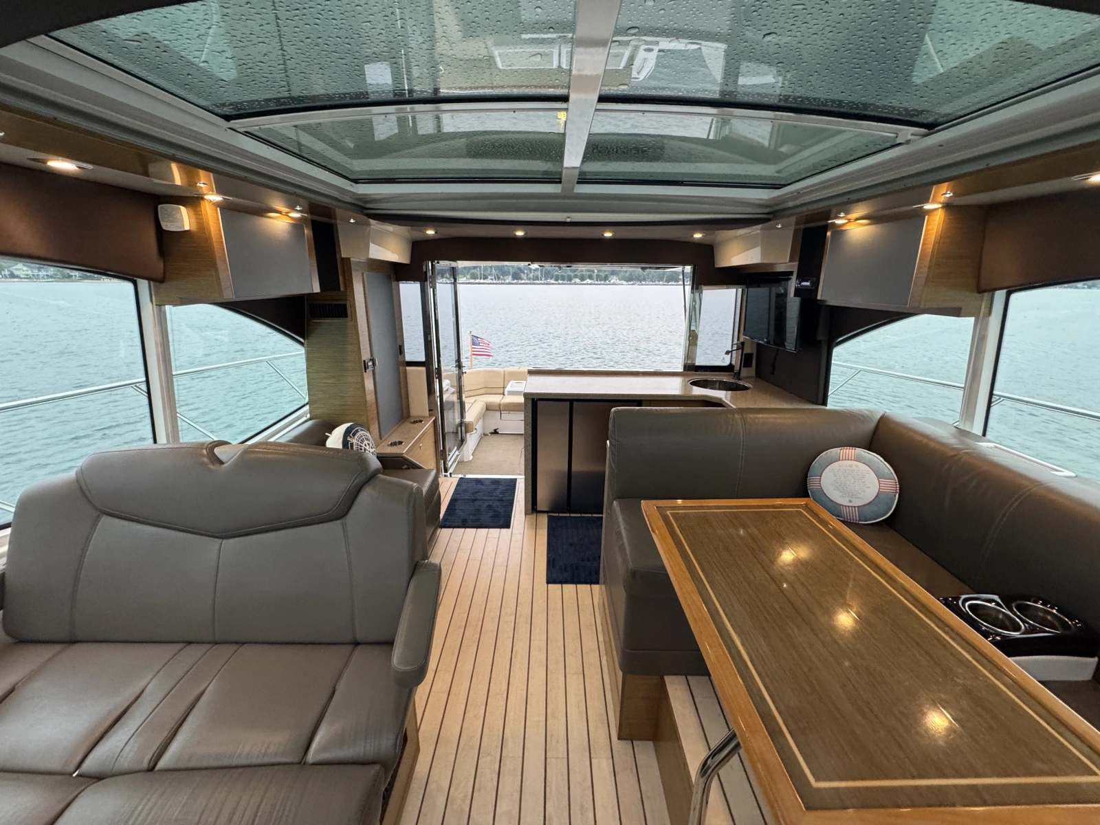 2013 Cruisers Yachts 45 Cantius