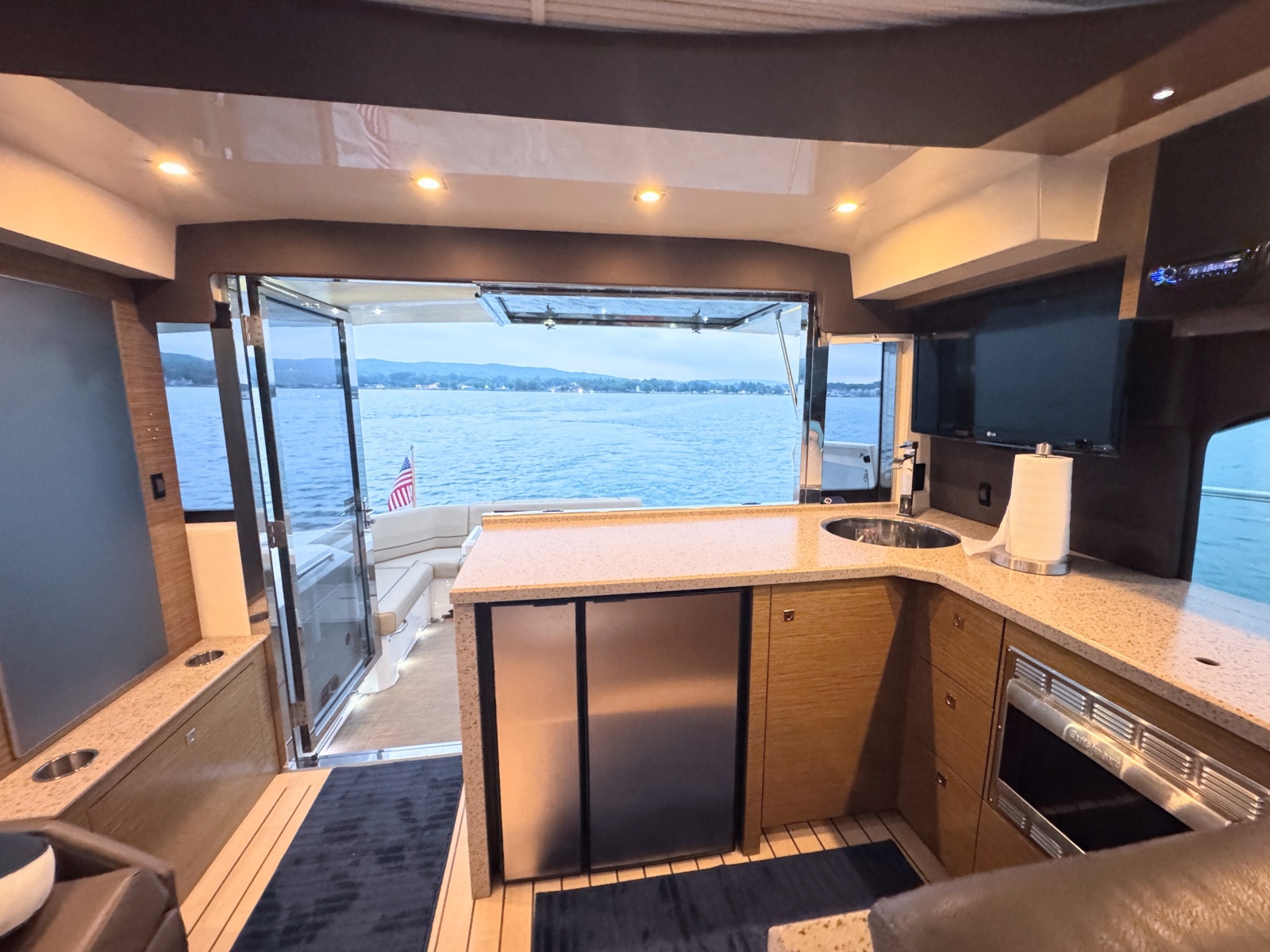 2013 Cruisers Yachts 45 Cantius