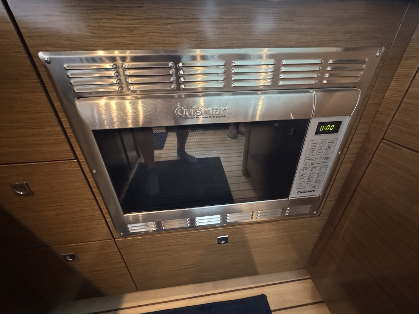 2013 Cruisers Yachts 45 Cantius