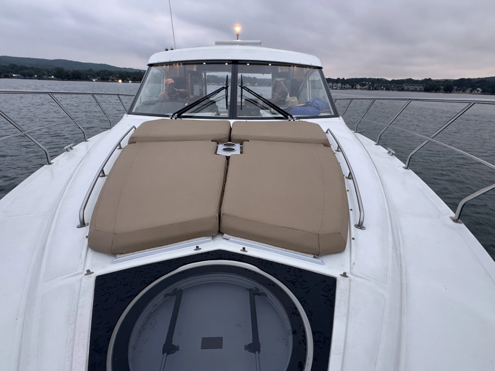 2013 Cruisers Yachts 45 Cantius