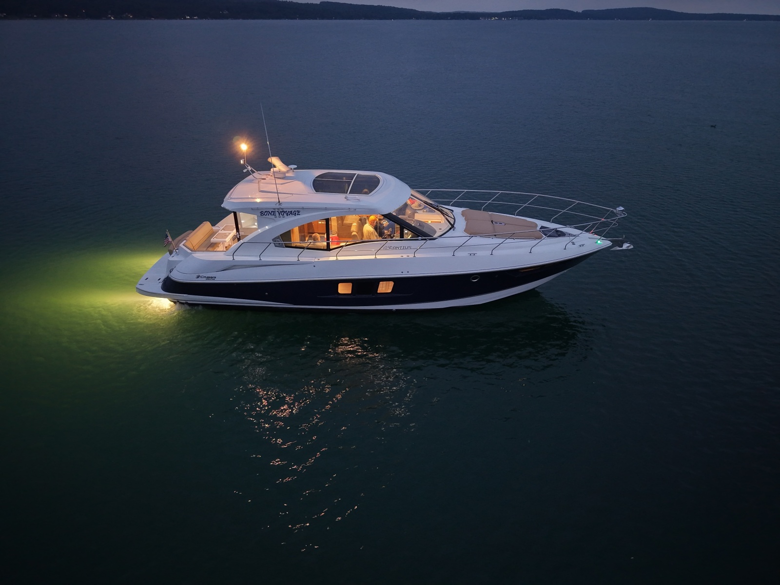 2013 Cruisers Yachts 45 Cantius