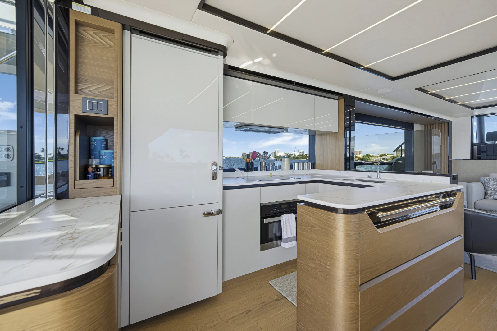 2022 Absolute Navetta 68