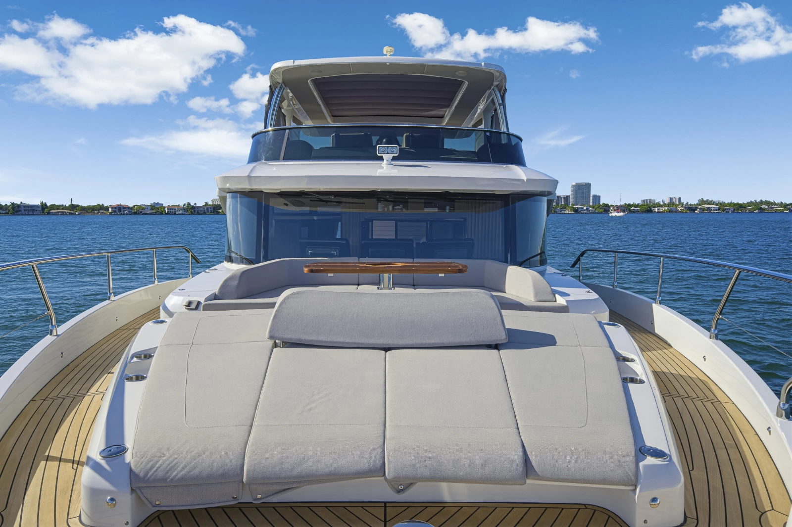 2022 Absolute Navetta 68