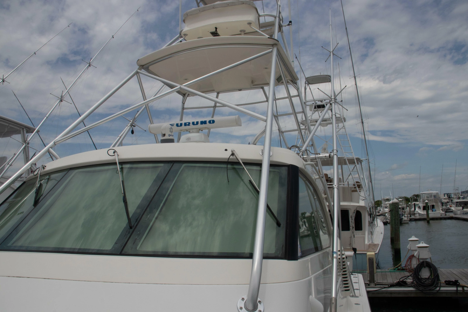 2013 Henriques 42 Express Hardtop