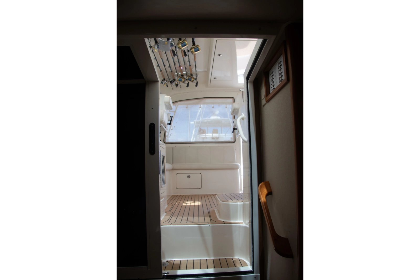 2013 Henriques 42 Express Hardtop