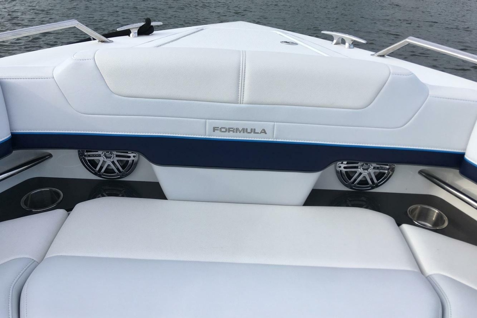 2022 Formula 380 Super Sport Crossover I/O
