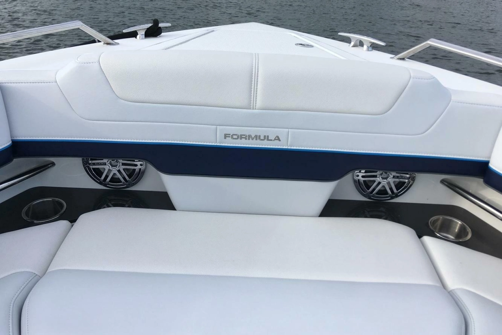 2022 Formula 380 Super Sport Crossover I/O