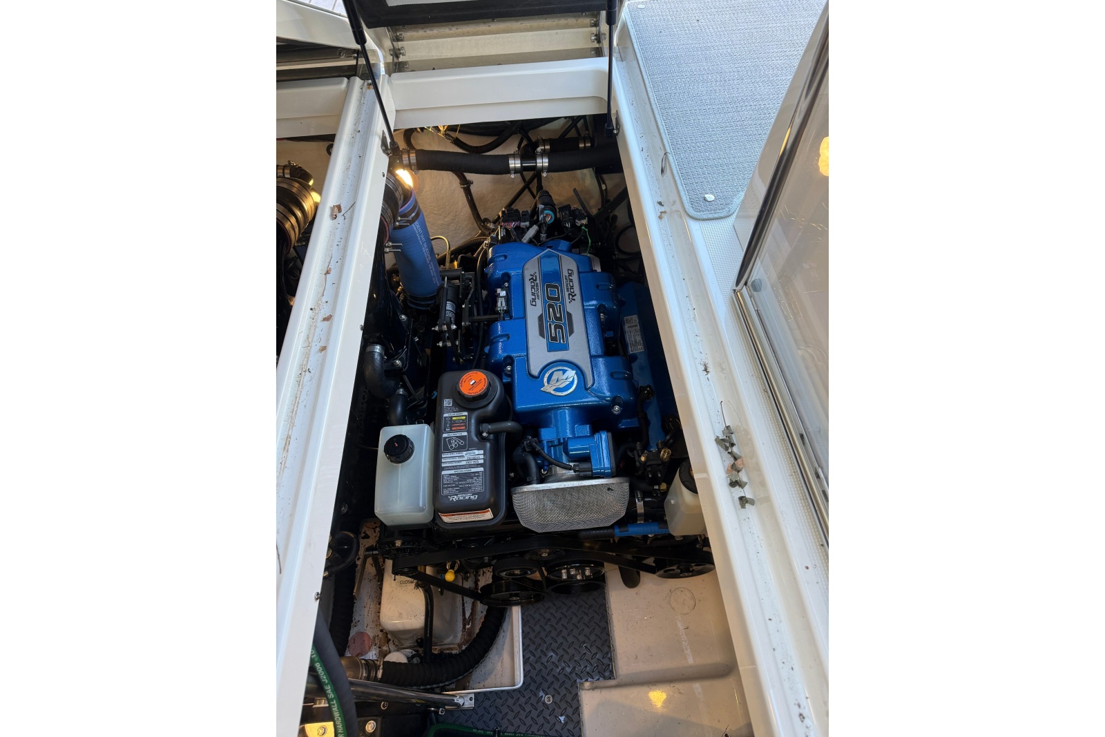 2022 Formula 380 Super Sport Crossover I/O