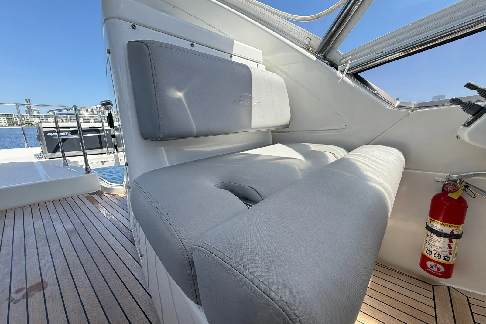 2015 Azimut 54