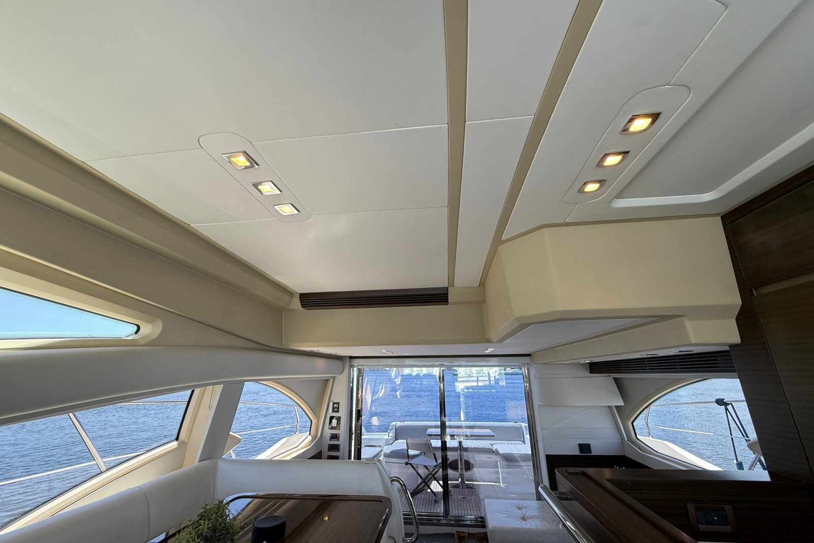 2015 Azimut 54