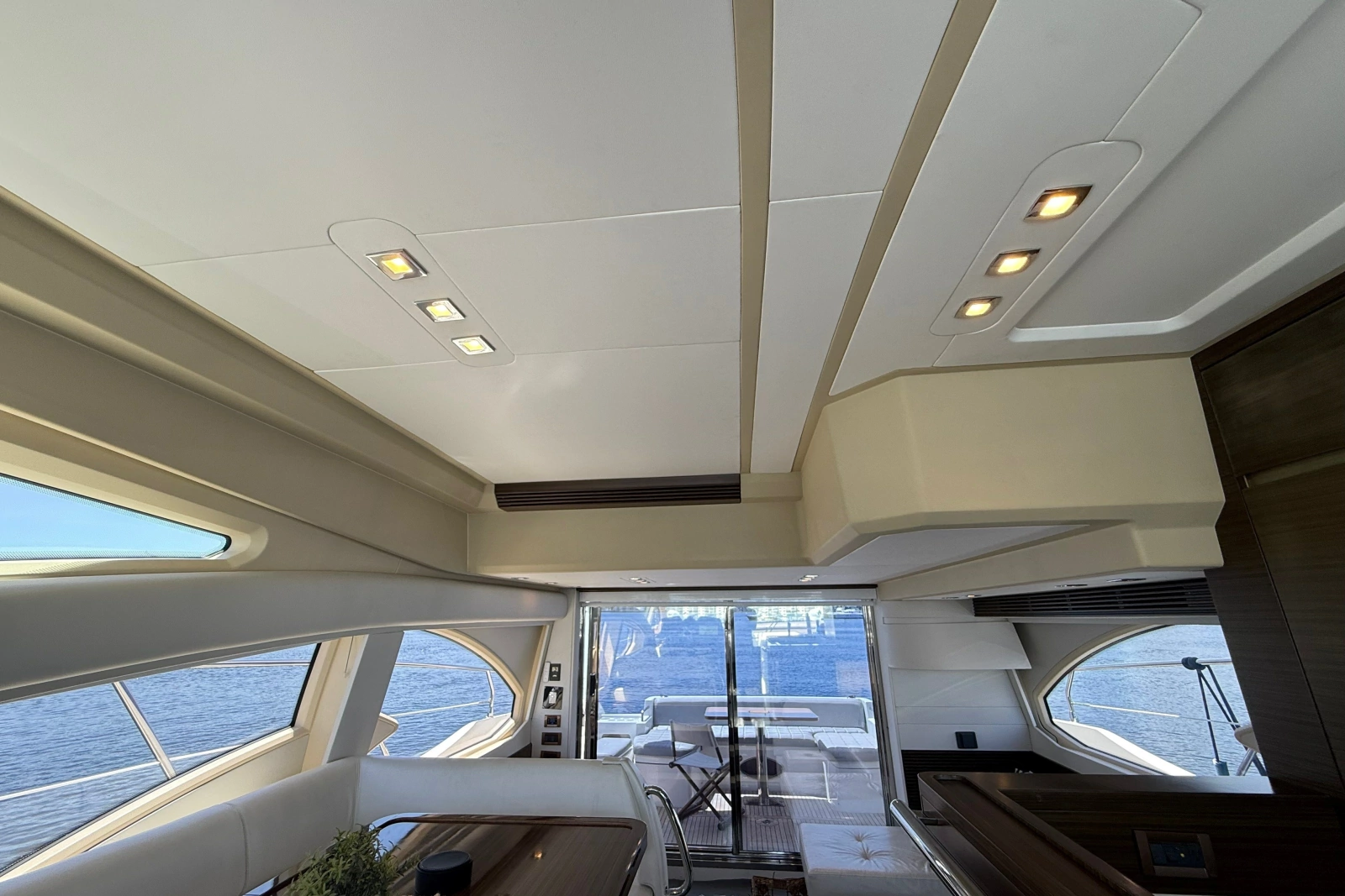 2015 Azimut 54
