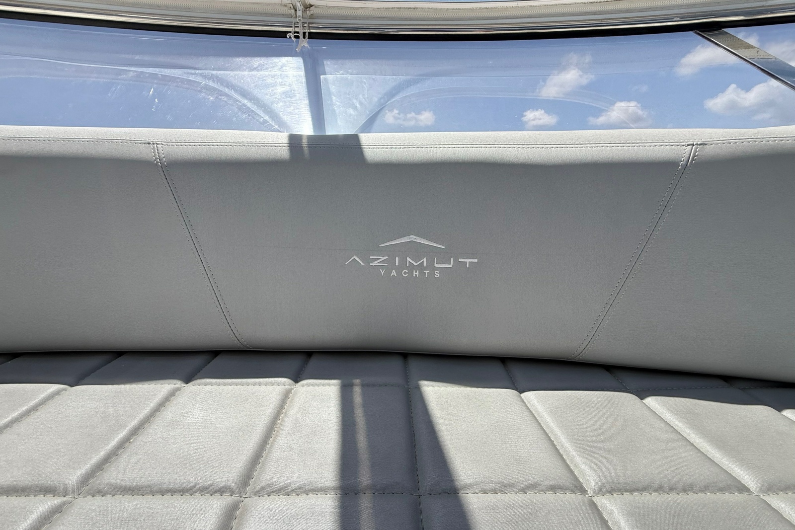 2015 Azimut 54