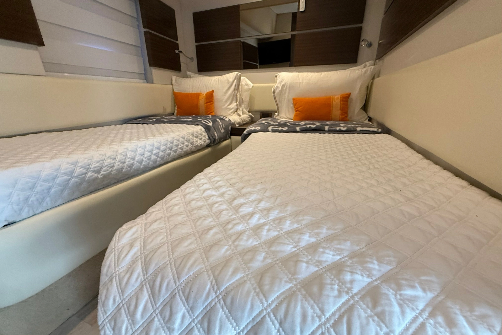 2015 Azimut 54