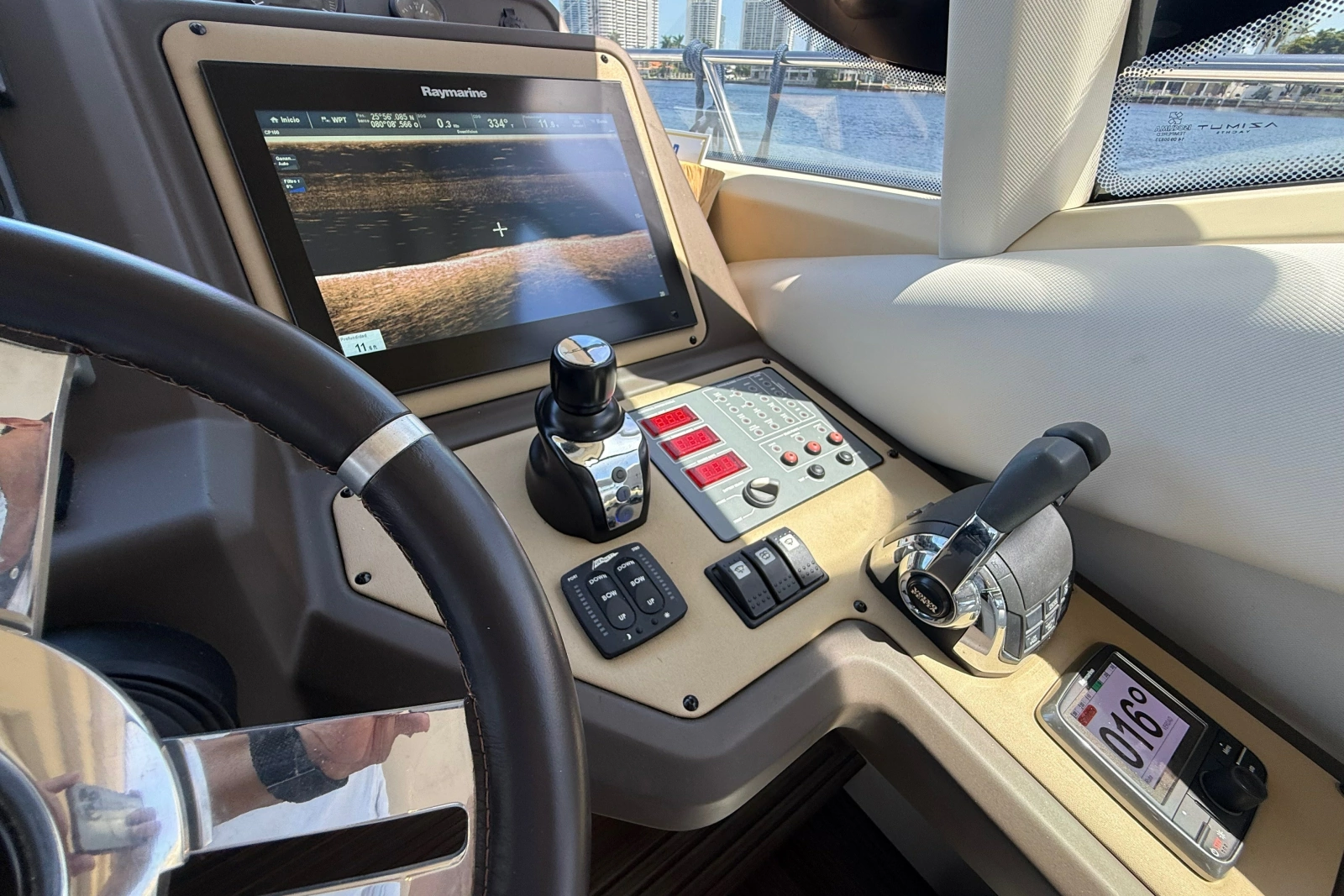 2015 Azimut 54