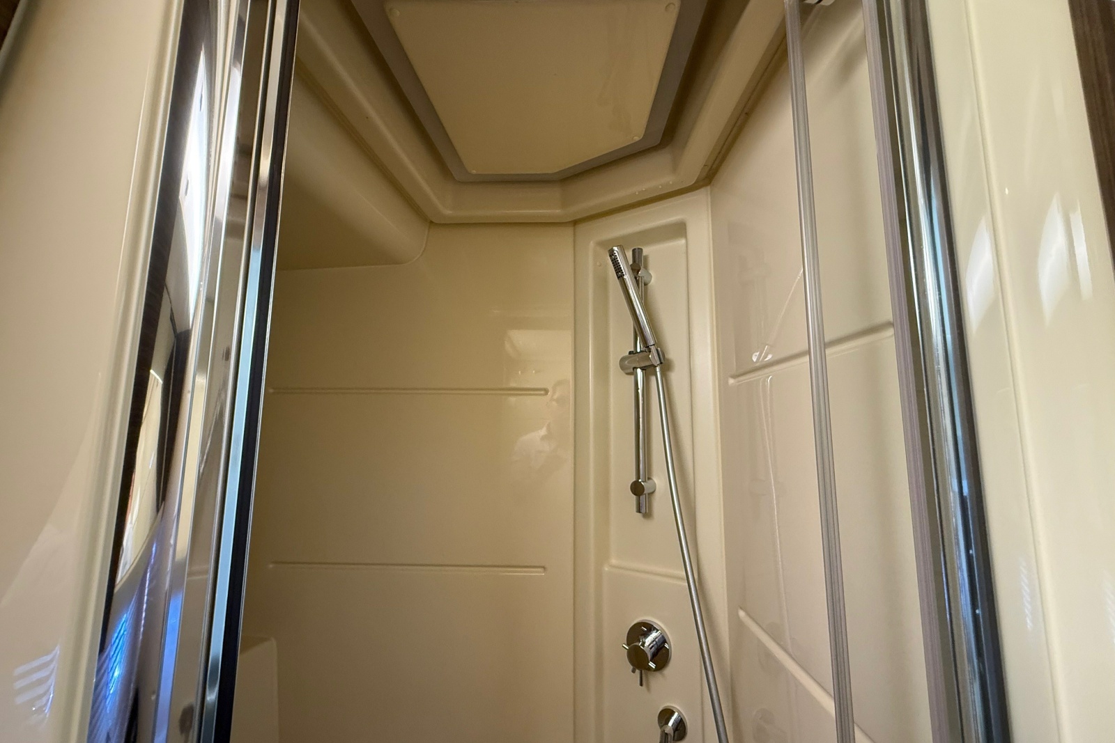 2015 Azimut 54