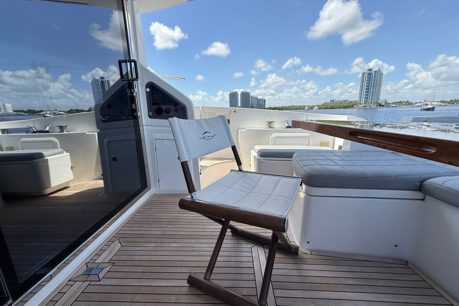 2015 Azimut 54