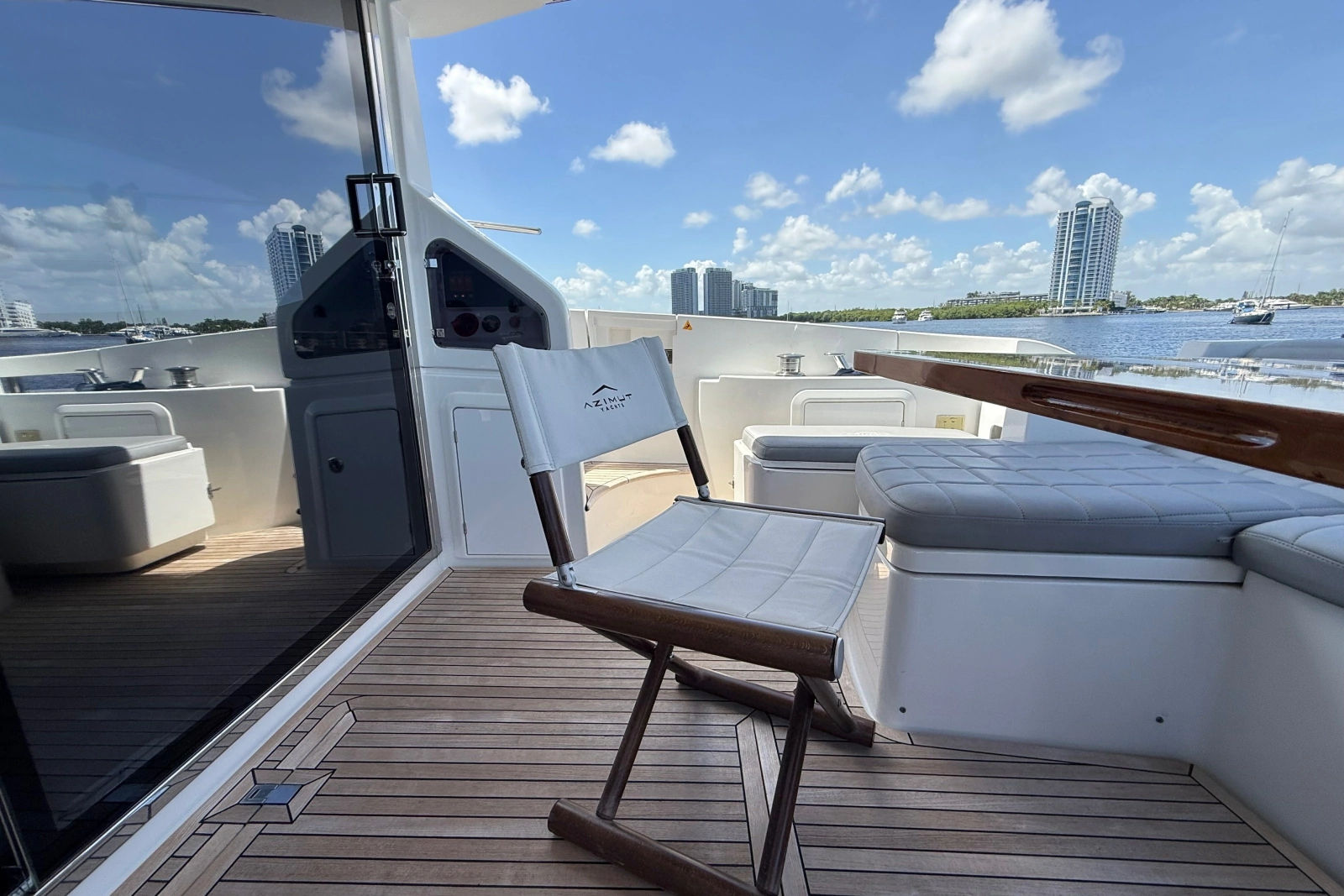 2015 Azimut 54