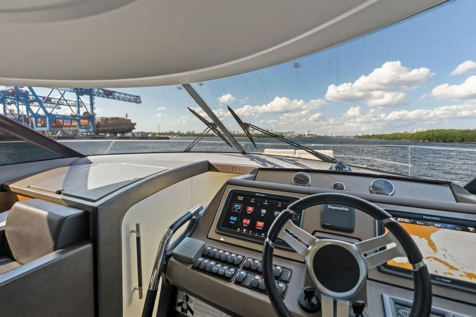 2015 Prestige 550