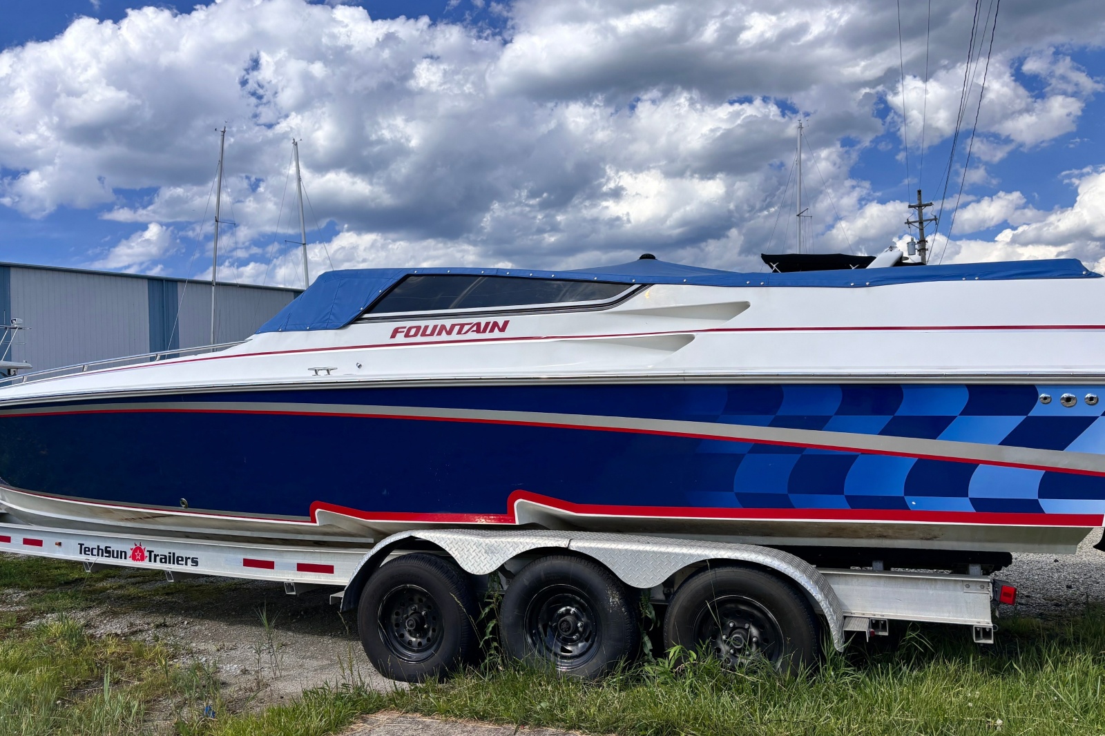 2002 Fountain 35 Lightning