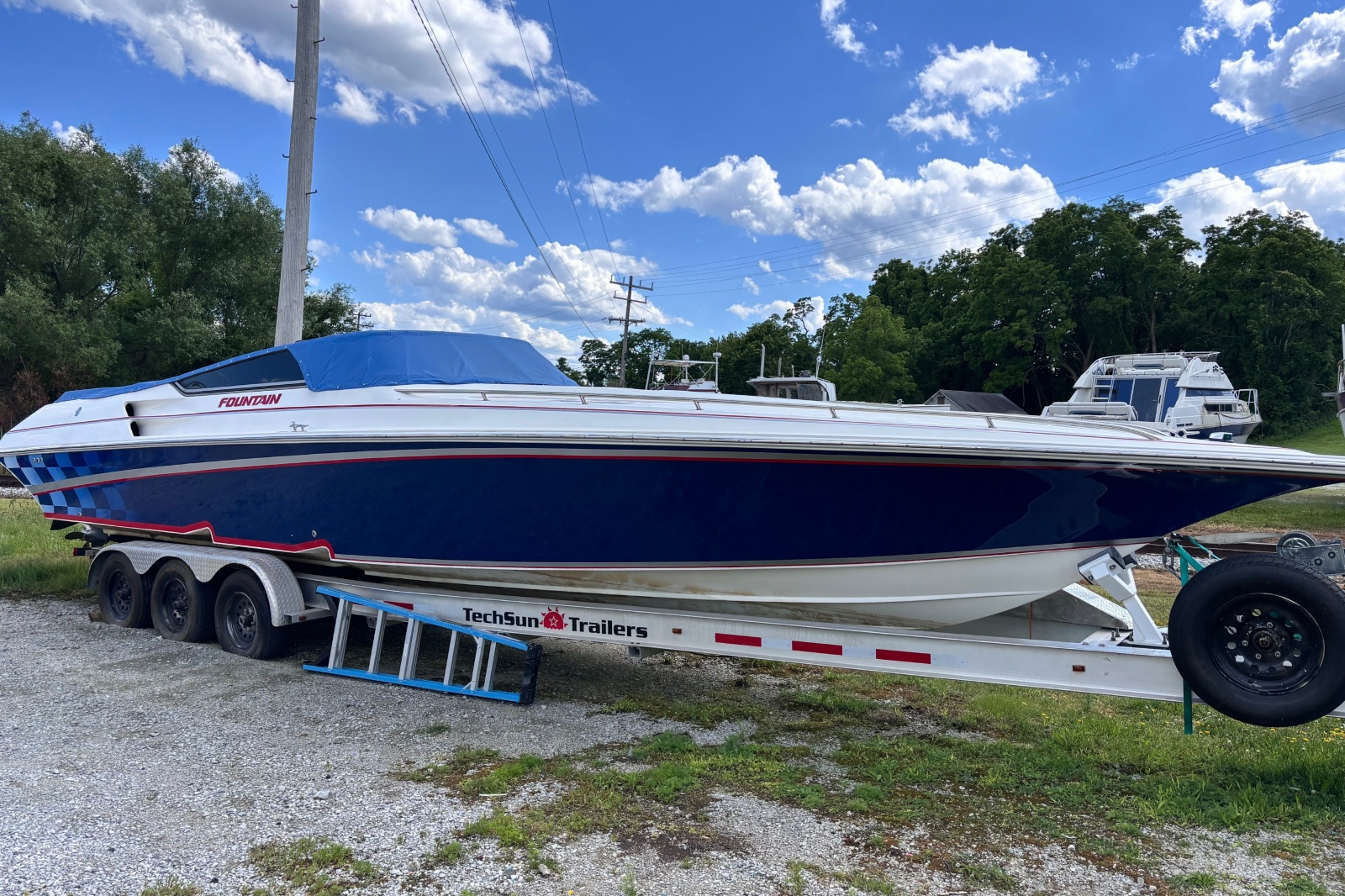 2002 Fountain 35 Lightning