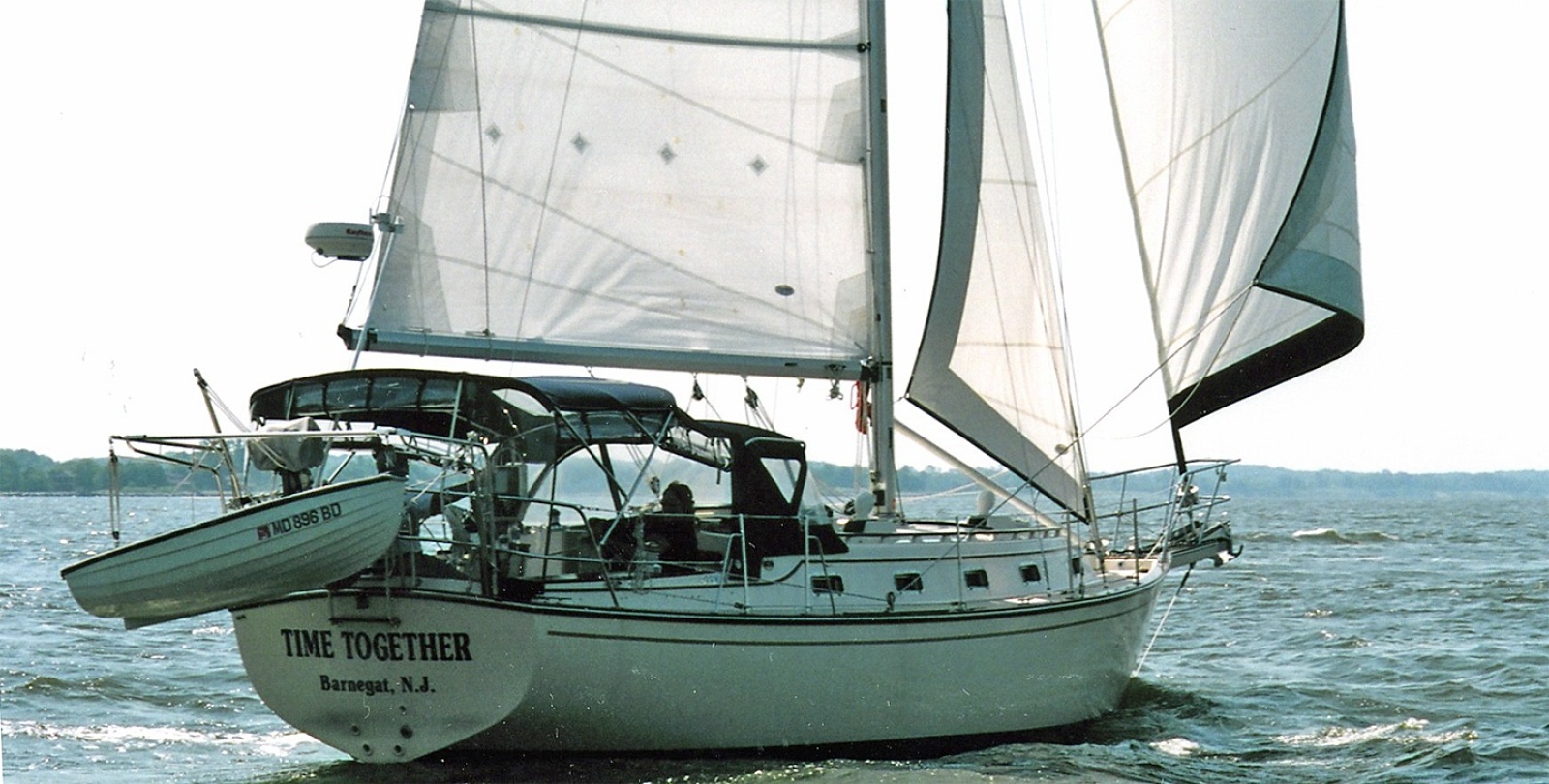 1995 Island Packet 37