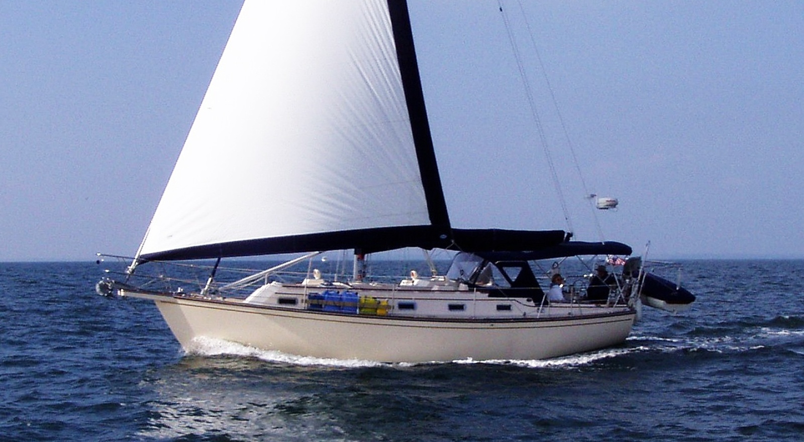 1995 Island Packet 37