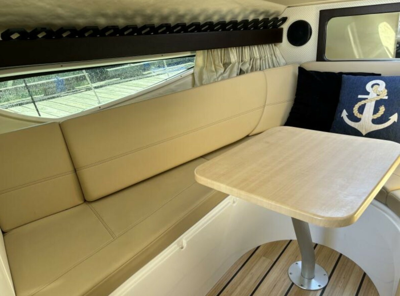 2014 Regal 28 Express