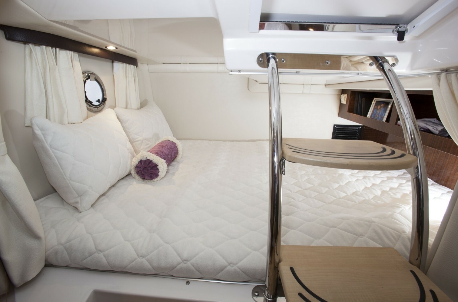 2014 Regal 28 Express