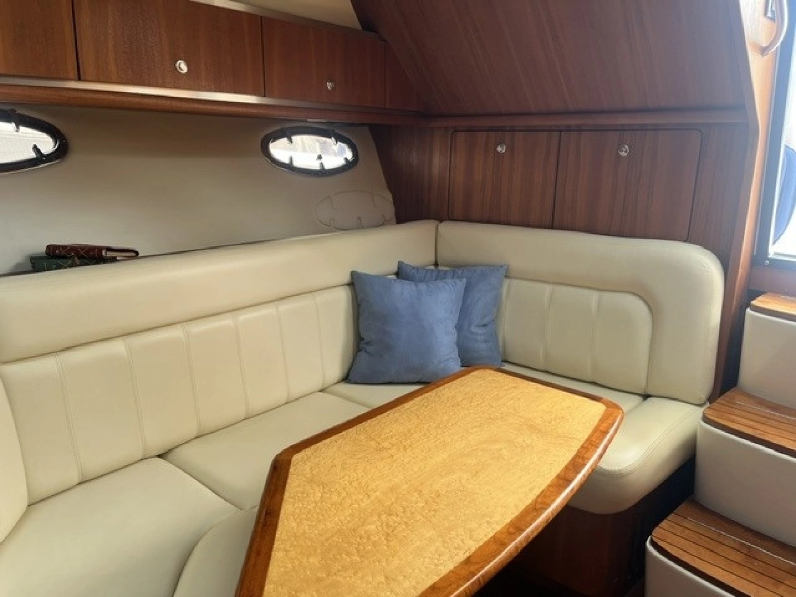 2006 Tiara Yachts 3200 Open