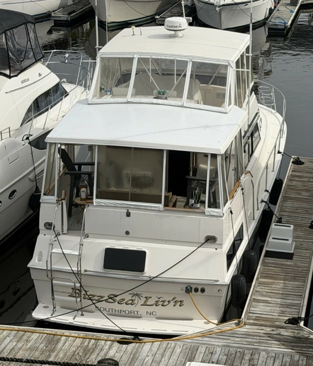1990 Viking 44 Aft Cabin Motor Yacht