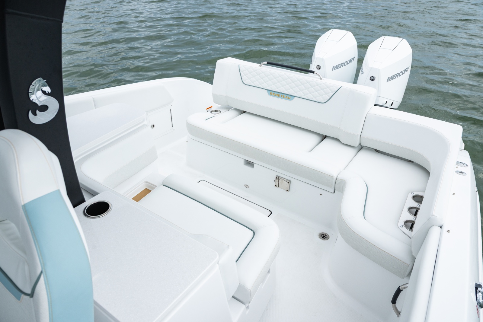 2027 Beneteau