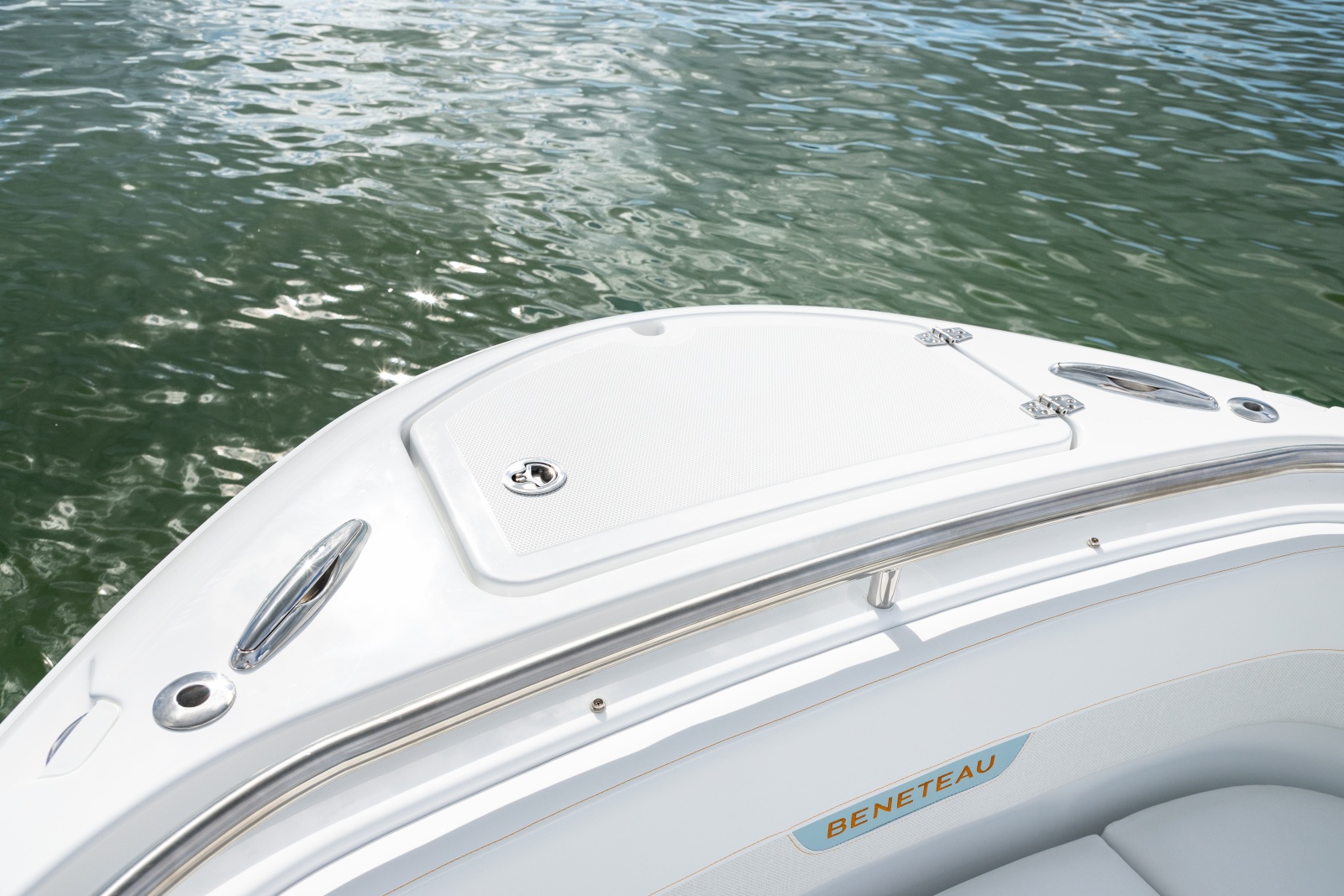 2027 Beneteau