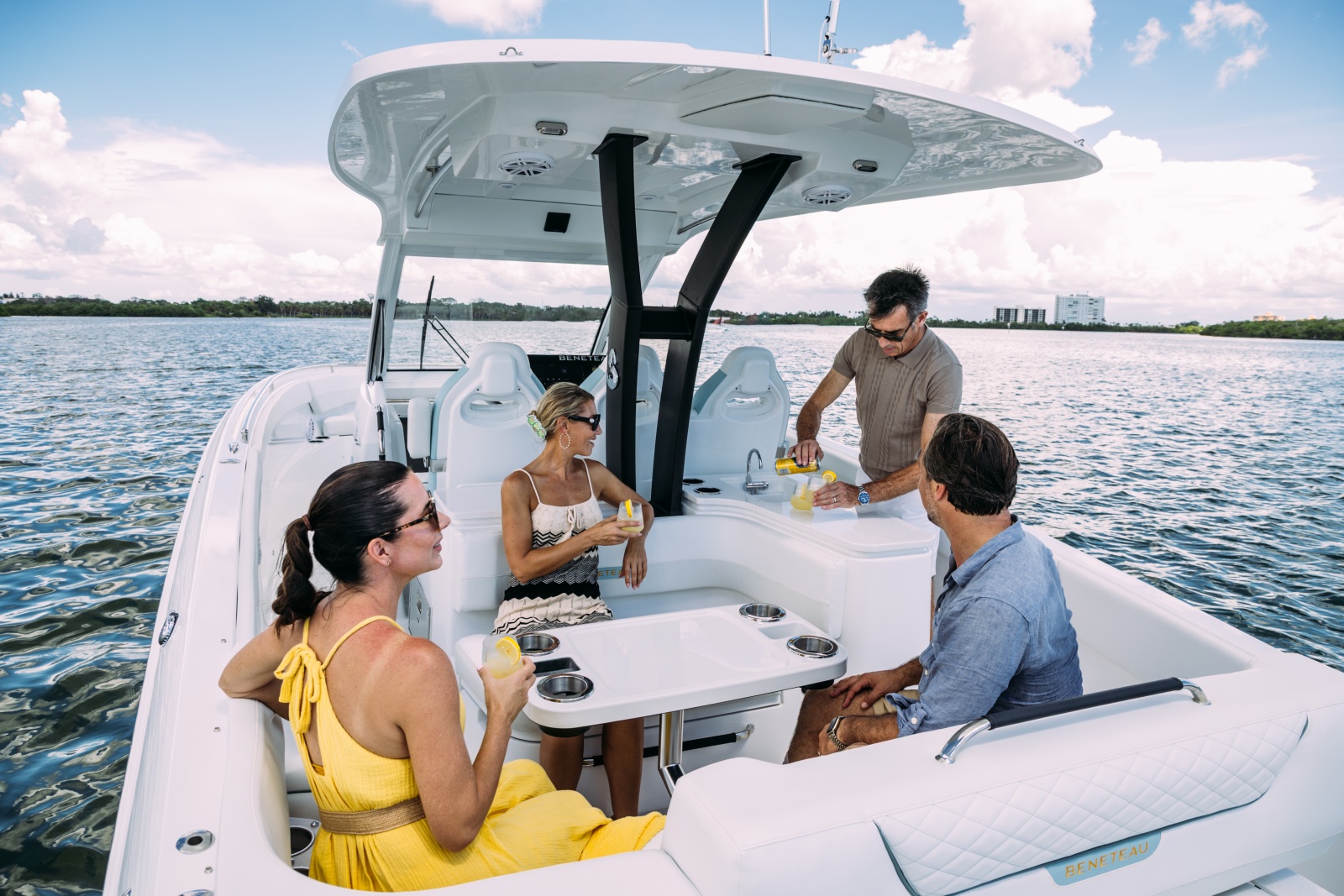 2027 Beneteau